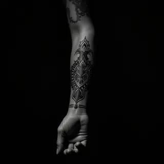 Blackwork Traditional Wrist Sleeve Tattoo Ideas